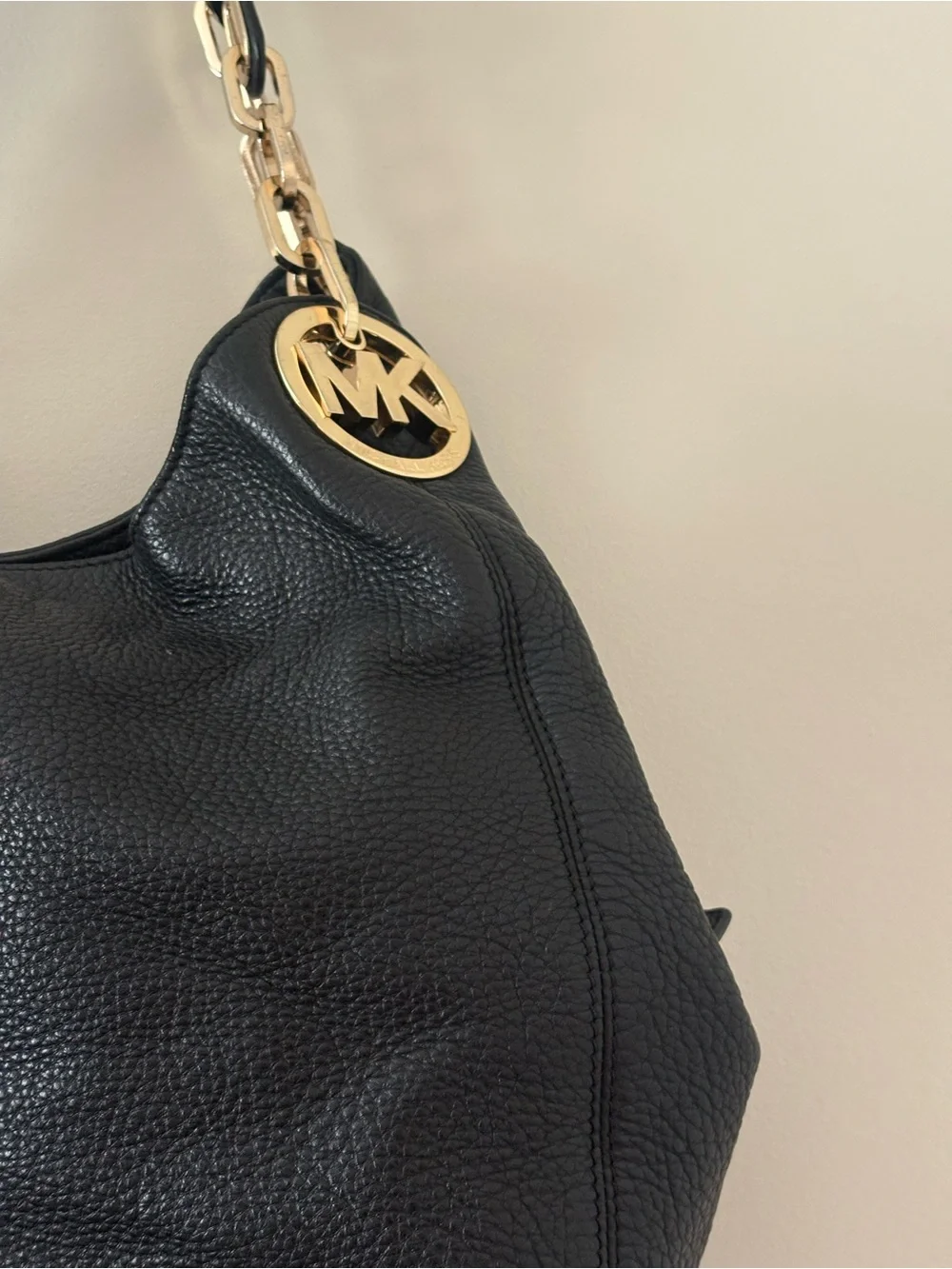 Michael Kors Large Fulton Shoulder Bag Slouchy Black Pebbled Leather Gold-Tone
